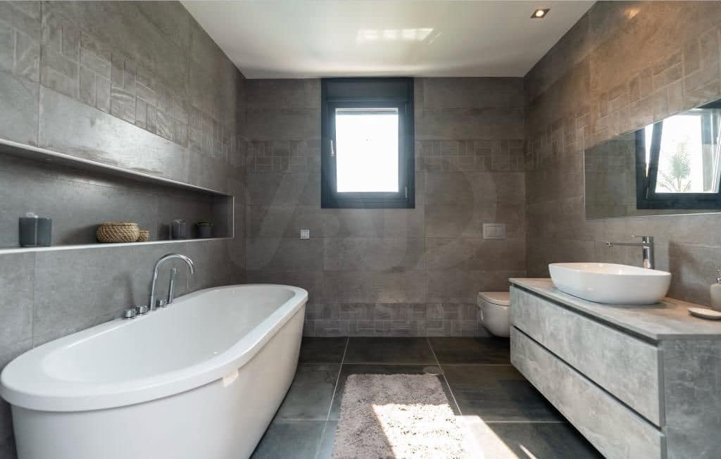 6 slaapkamer Villa te koop in Marbella met zwembad garage - € 4.637.000 (Ref: 10025015)