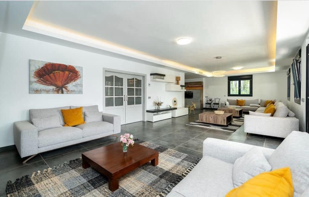 6 slaapkamer Villa te koop in Marbella met zwembad garage - € 4.637.000 (Ref: 10025015)