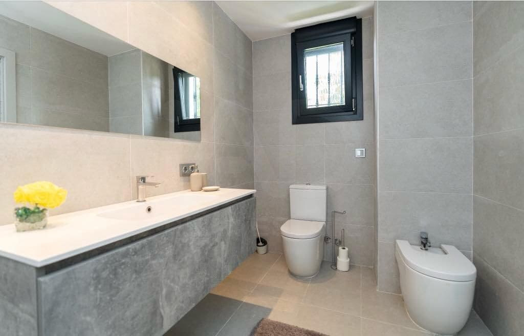6 slaapkamer Villa te koop in Marbella met zwembad garage - € 4.637.000 (Ref: 10025015)