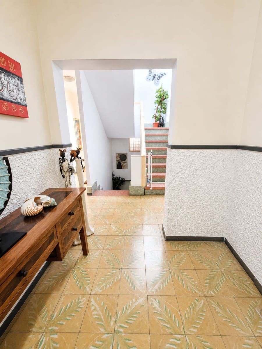 3 quarto Casa em Banda para venda em Guimar com garagem - 362 000 € (Ref: 10025672)