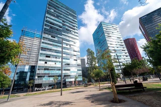 3 chambre Appartement à vendre à L'Hospitalet de Llobregat avec garage - 673 000 € (Ref: 10026510)