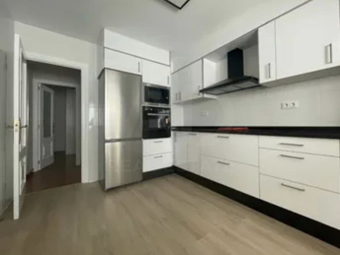 4 makuuhuone Huoneisto myytävänä paikassa Ferrol - 195 000 € (Ref: 10026516)