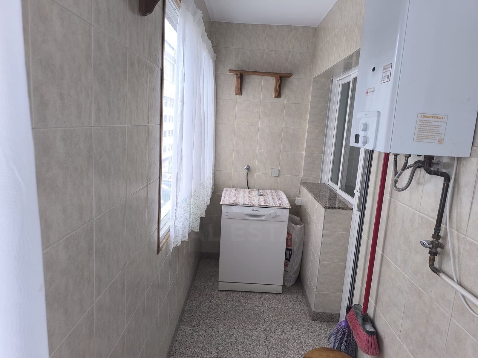 4 makuuhuone Huoneisto myytävänä paikassa Ferrol - 195 000 € (Ref: 10026516)