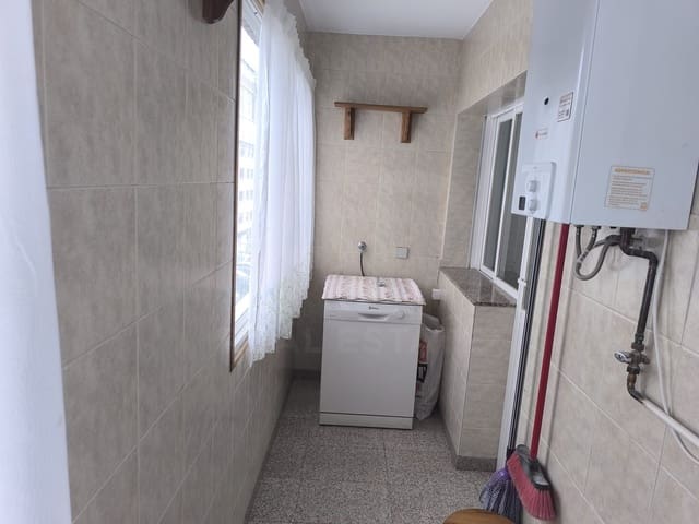4 sypialnia Apartament na sprzedaż w Ferrol - 195 000 € (Ref: 10026516)
