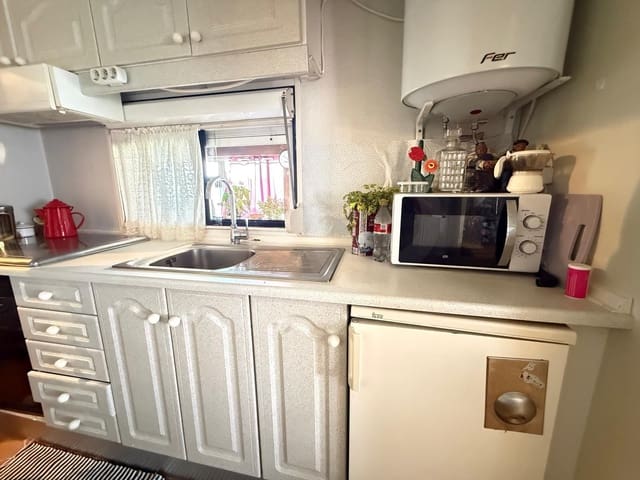 3 makuuhuone Maalaistalo myytävänä paikassa San Andrés del Rabanedo mukana 
autotalli - 85 000 € (Ref: 10026517)