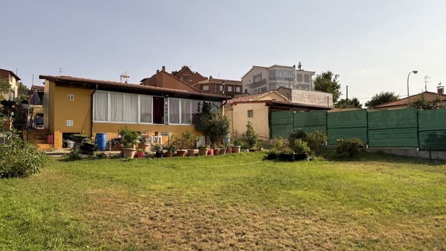 3 makuuhuone Maalaistalo myytävänä paikassa San Andrés del Rabanedo mukana 
autotalli - 85 000 € (Ref: 10026517)