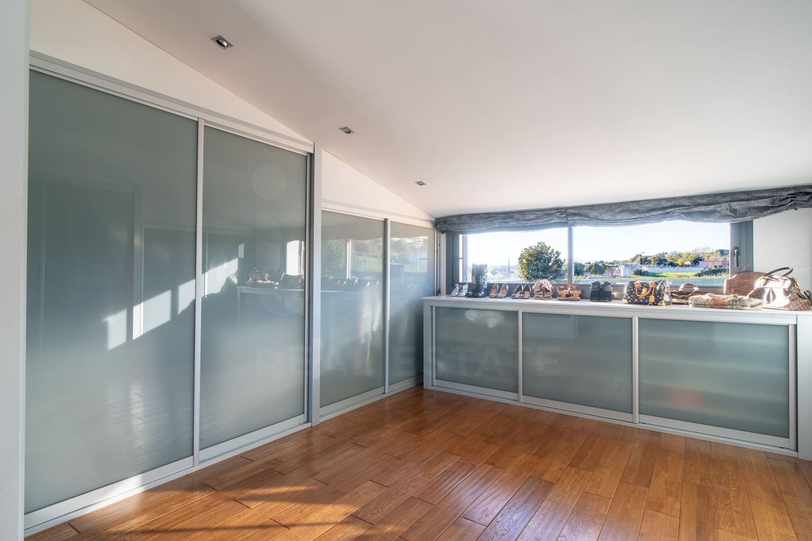 6 quarto Casa em Banda para venda em Sant Vicenc de Montalt com piscina garagem - 1 195 000 € (Ref: 10026666)