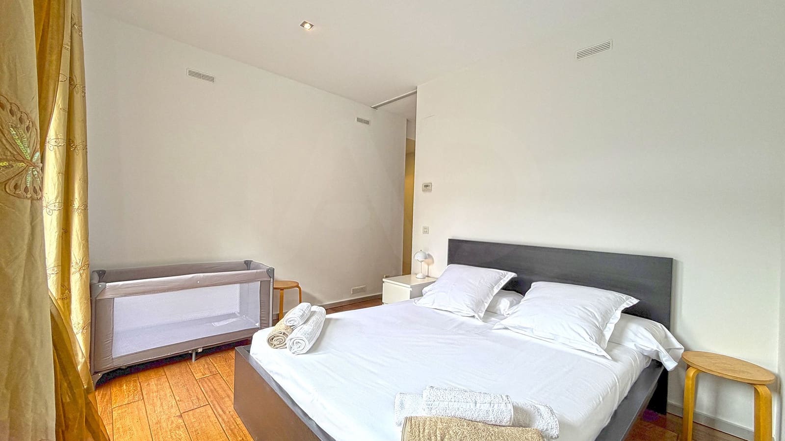 6 bedroom Townhouse for sale in Sant Vicenc de Montalt with pool garage - € 1,195,000 (Ref: 10026666)