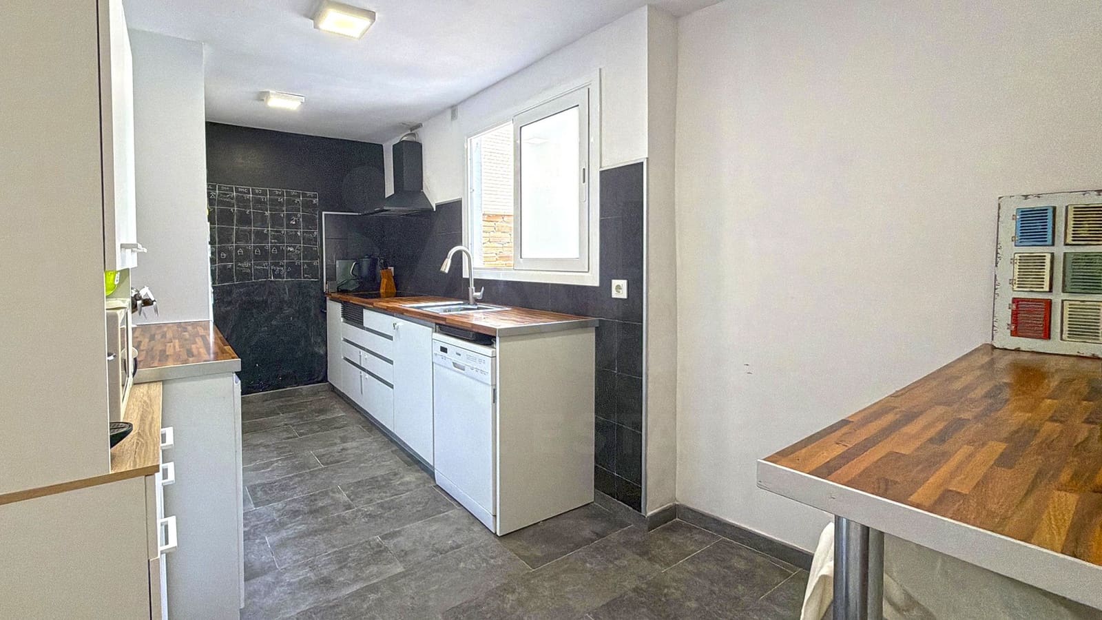 Terraced Villa for sale in Mataro - € 365,000 (Ref: 10026667)