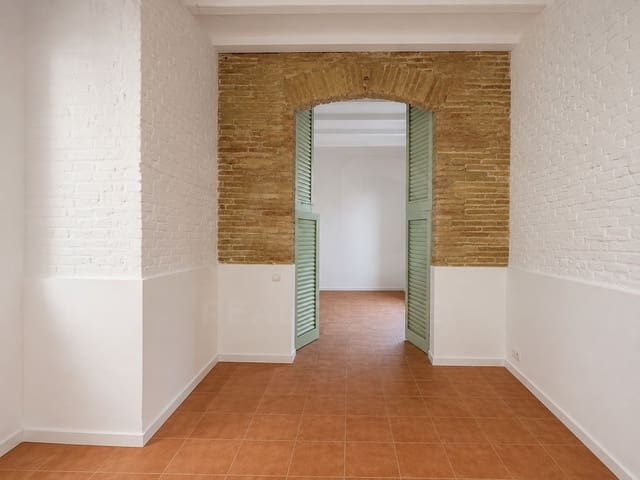 1 bedroom Apartment for sale in Sant Pere, Santa Caterina i La Ribera, Barcelona city - € 420,000 (Ref: 10026673)