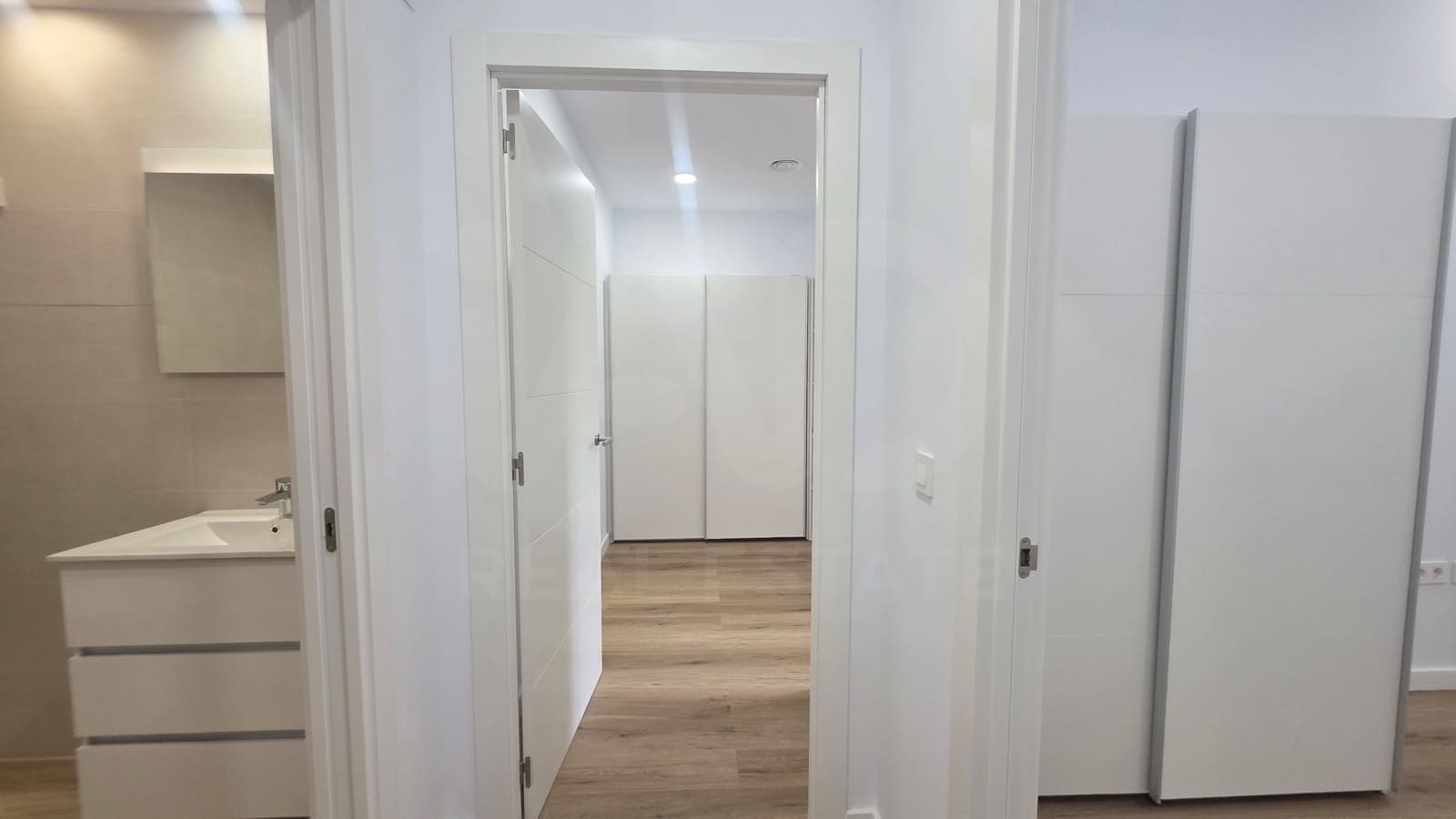 3 soveværelse Lejlighed til salg i Girona by - € 395.000 (Ref: 10026675)