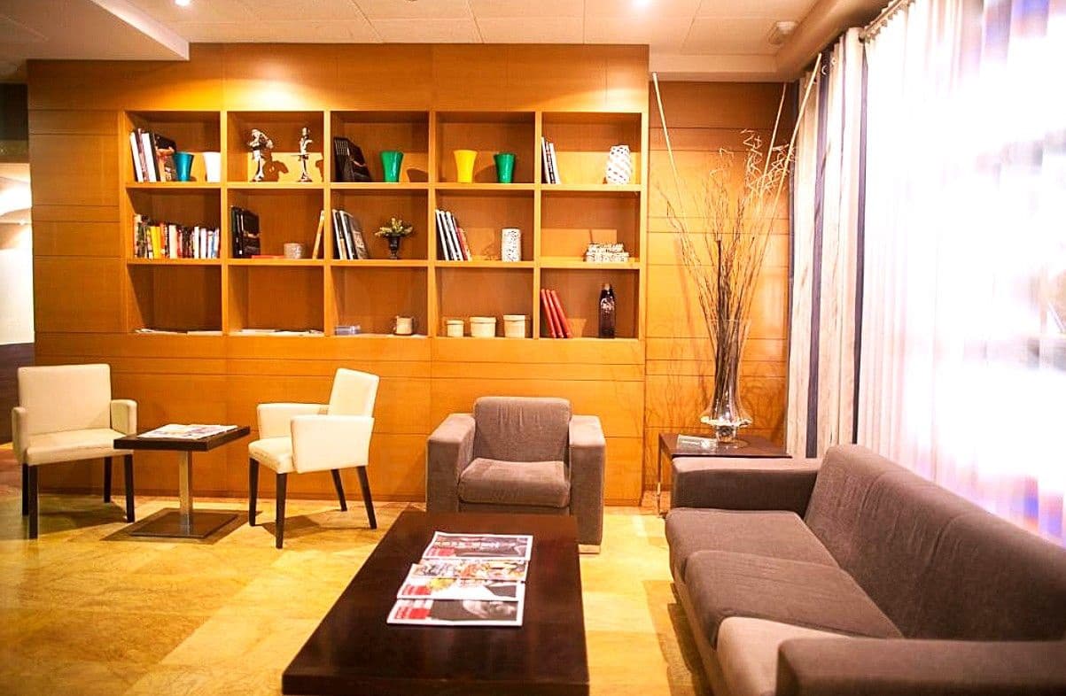 Local Comercial de 34 habitaciones en Ponferrada en venta - 6.309.975 € (Ref: 10026678)