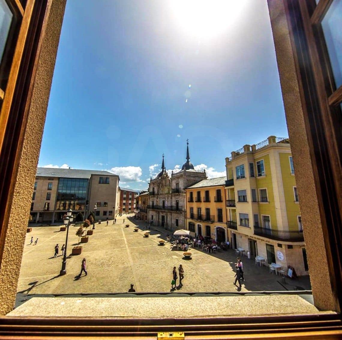 Local Comercial de 34 habitaciones en Ponferrada en venta - 6.309.975 € (Ref: 10026678)