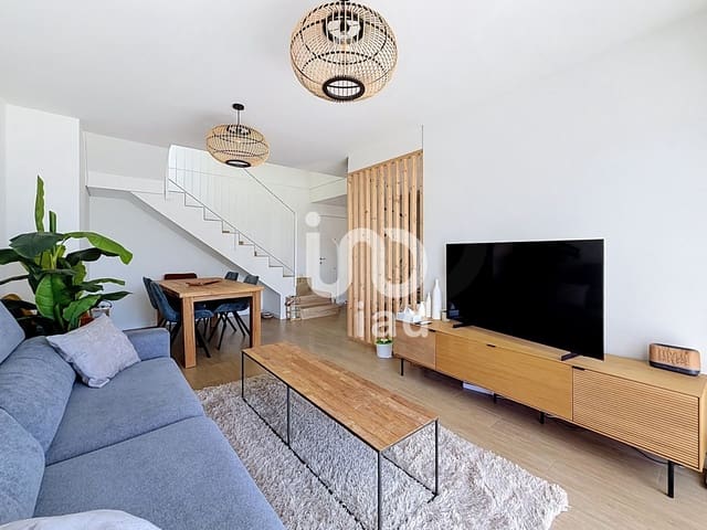 3 sovrum Takvåning till salu i El Montgó, Dénia med pool - 570 000 € (Ref: 10026681)