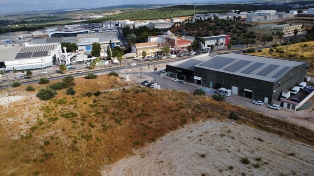Solar/Parcela en Lucena en venta - 450.000 € (Ref: 10027619)