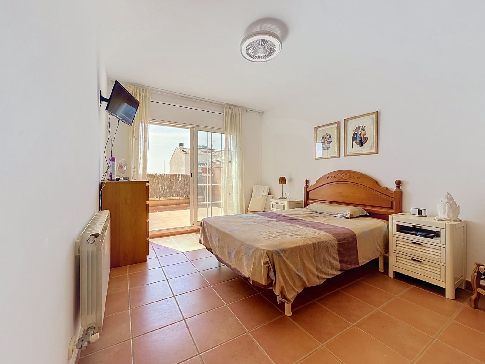 4 makuuhuone Rivitalo myytävänä paikassa Sant Jaume dels Domenys - 265 000 € (Ref: 10027621)