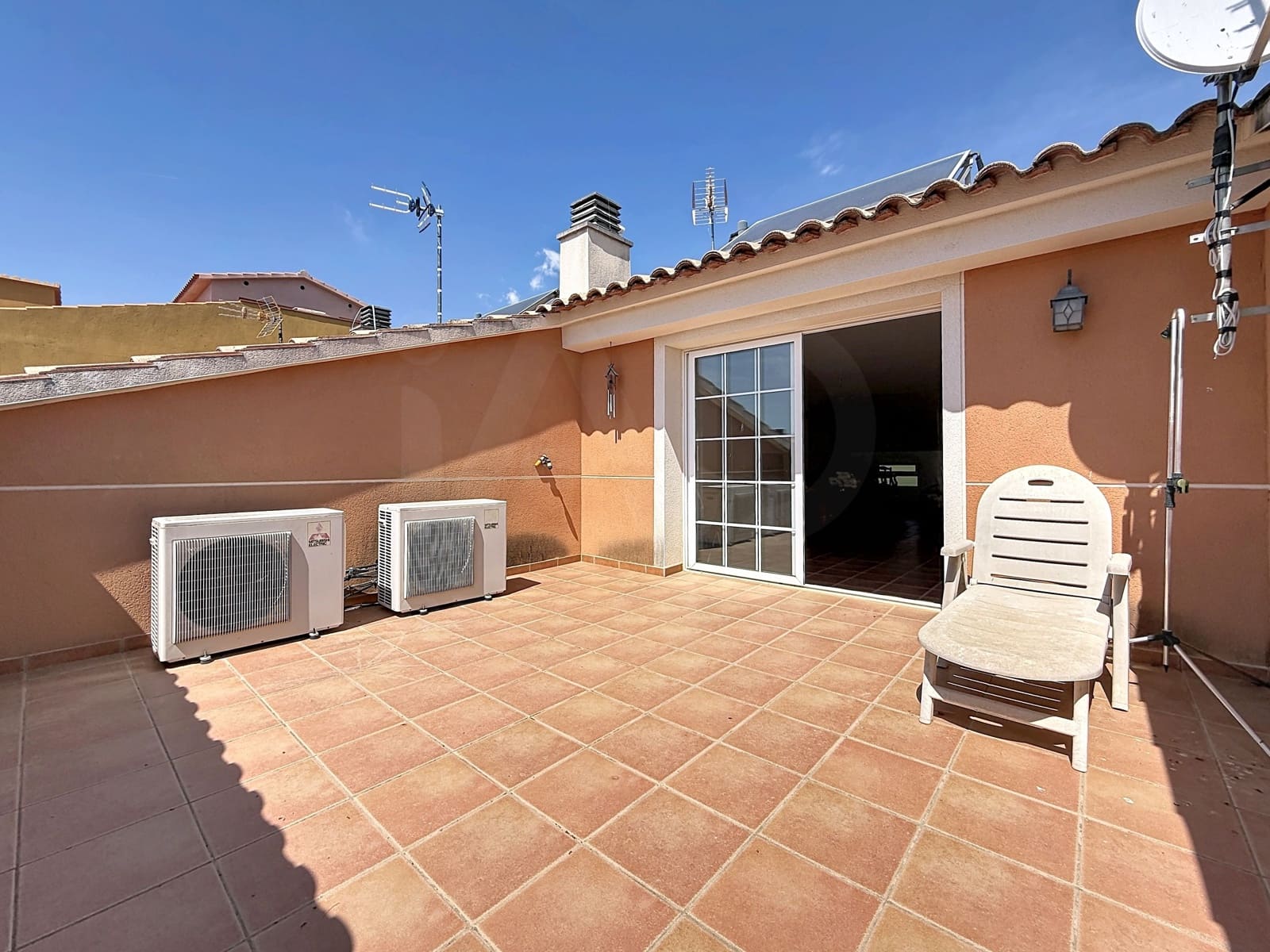 4 makuuhuone Rivitalo myytävänä paikassa Sant Jaume dels Domenys - 265 000 € (Ref: 10027621)