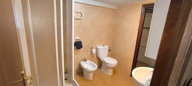 Kaupallinen myytävänä paikassa Narón - 42 000 € (Ref: 10027622)