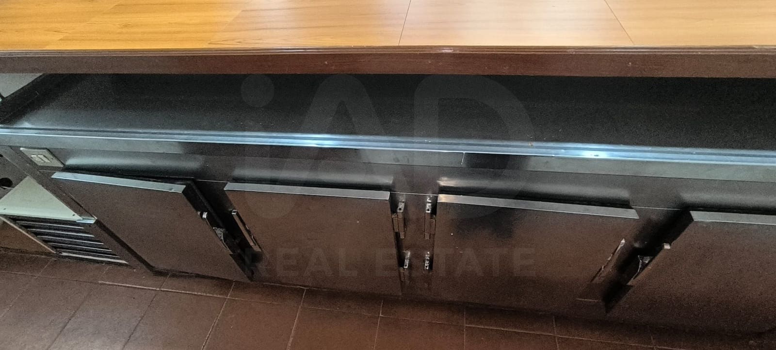 Kaupallinen myytävänä paikassa Naron - 42 000 € (Ref: 10027622)
