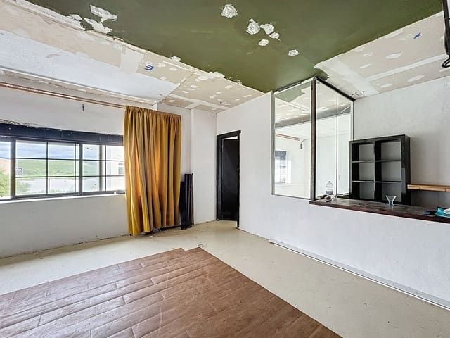 Commercieel te koop in Tarifa - € 360.000 (Ref: 10028992)