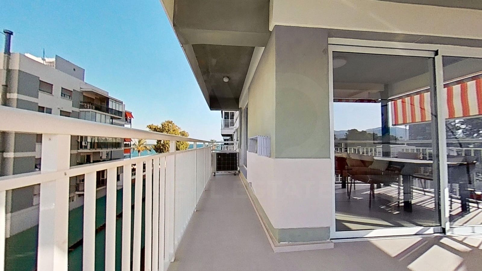 2 quarto Apartamento para arrendar em Benicassim com piscina garagem - 1 100 € (Ref: 10029032)