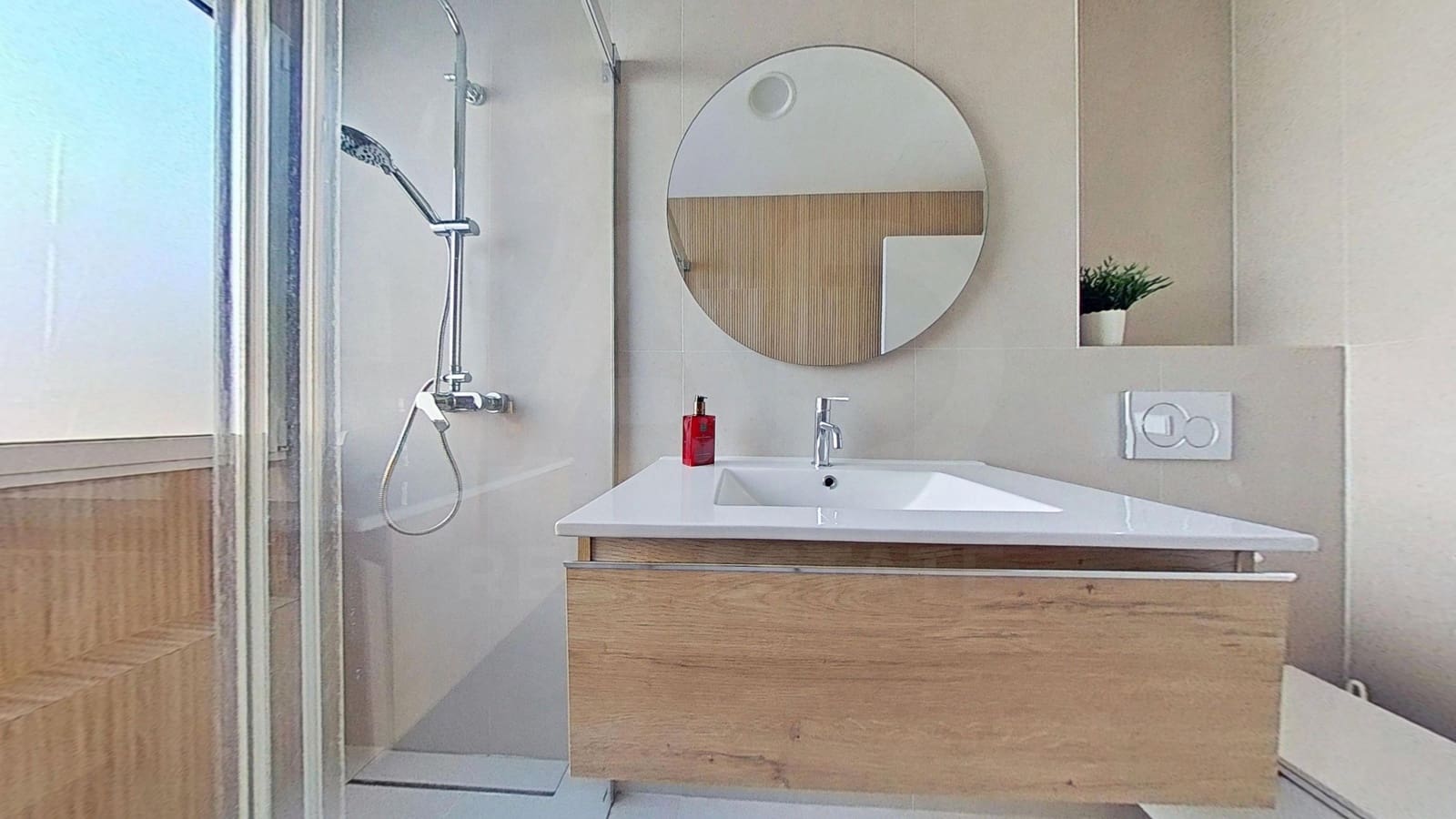 2 quarto Apartamento para arrendar em Benicassim com piscina garagem - 1 100 € (Ref: 10029032)