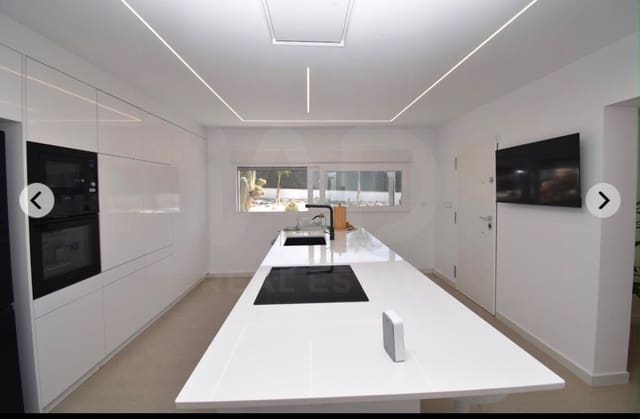4 makuuhuone Huvila myytävänä paikassa Peña de las Águilas, Elche / Elx mukana uima-altaan - 998 000 € (Ref: 10029441)