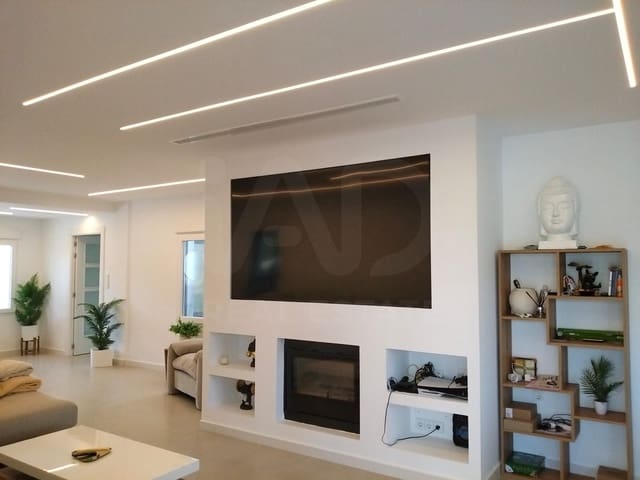 4 makuuhuone Huvila myytävänä paikassa Peña de las Águilas, Elche / Elx mukana uima-altaan - 998 000 € (Ref: 10029441)