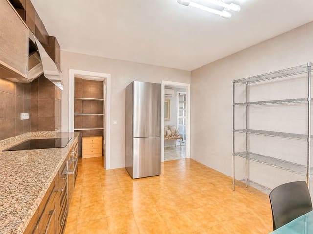 4 sovrum Lägenhet till salu i Carolinas Bajas, Alicante stad - 300 000 € (Ref: 10029443)