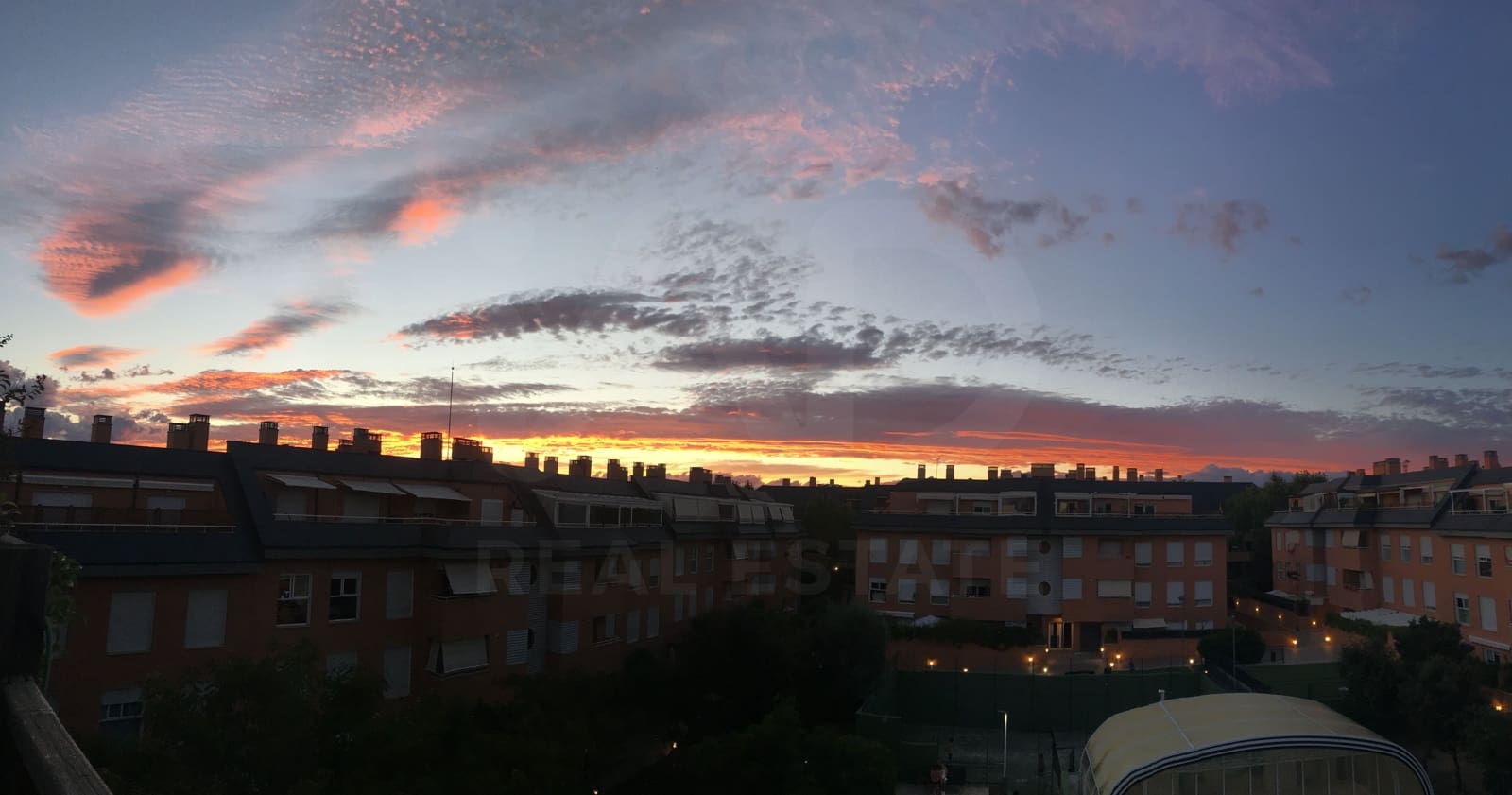 Willa do wynajęcia w Las Rozas de Madrid z basenem garażem - 2 200 € (Ref: 10029693)