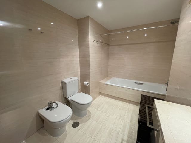 Villa da affittare in Las Rozas de Madrid con piscina garage - 2.200 € (Rif: 10029693)