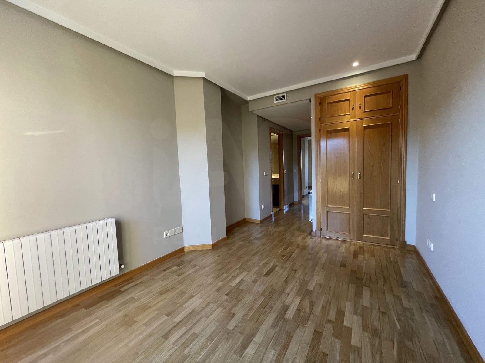 Willa do wynajęcia w Las Rozas de Madrid z basenem garażem - 2 200 € (Ref: 10029693)