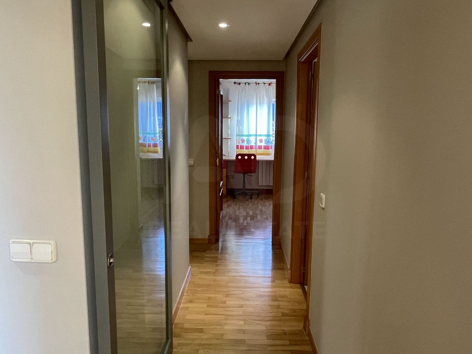 Willa do wynajęcia w Las Rozas de Madrid z basenem garażem - 2 200 € (Ref: 10029693)