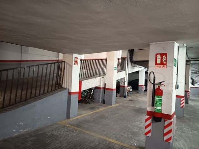 Garage in vendita in Acacias, Madrid città - 19.815 € (Rif: 10029762)