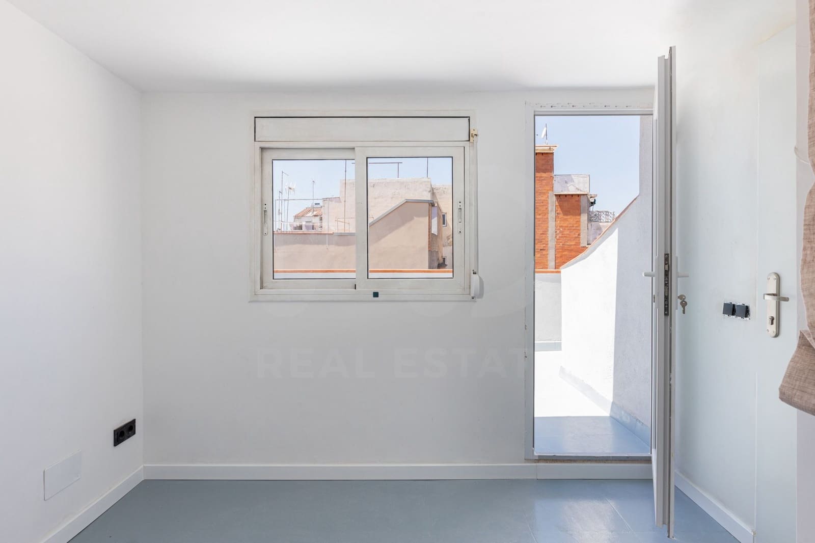 3 slaapkamer Rijtjeshuis te koop in Badalona - € 449.000 (Ref: 10029763)