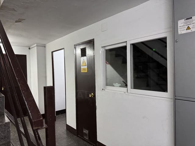 Garage in vendita in Estrella, Madrid città - 27.890 € (Rif: 10029768)