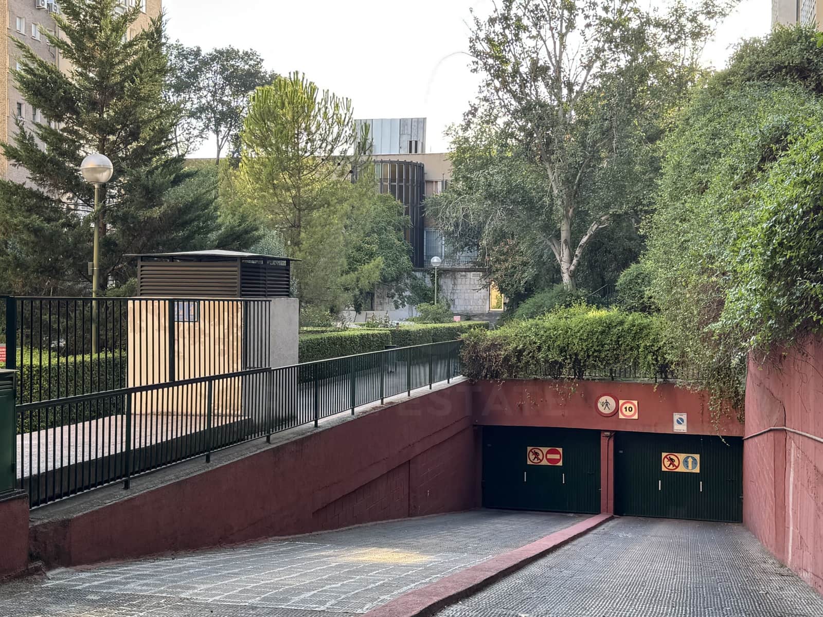 Garage in vendita in Madrid citta - 27.890 € (Rif: 10029768)