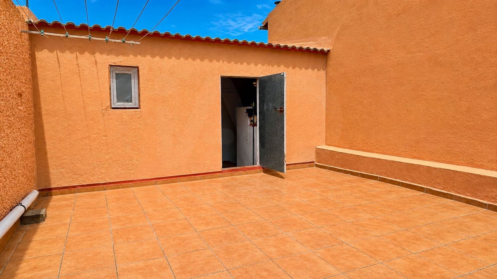 4 bedroom Townhouse for sale in El Montmell with pool garage - € 199,900 (Ref: 10029773)