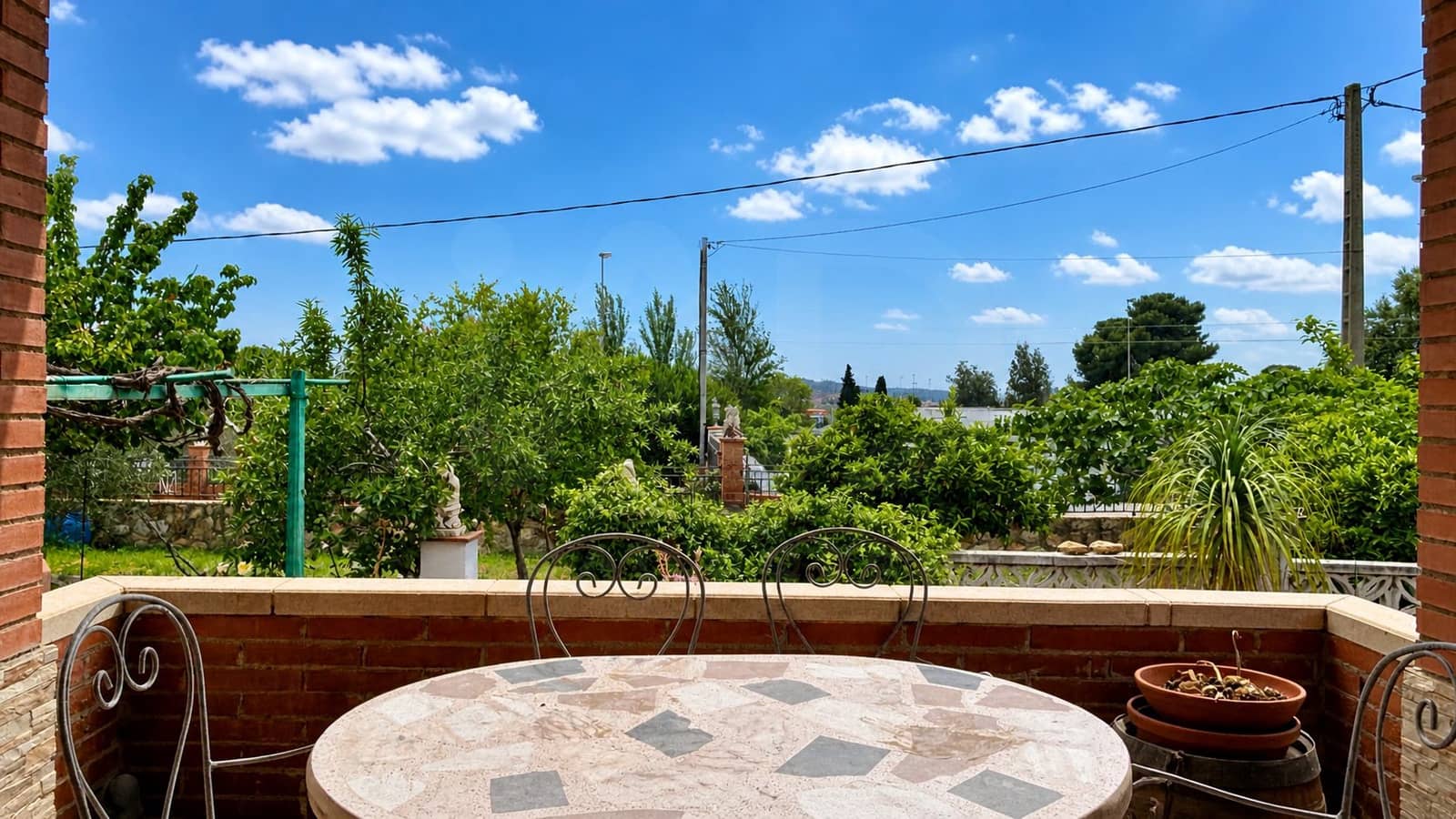4 bedroom Townhouse for sale in El Montmell with pool garage - € 199,900 (Ref: 10029773)