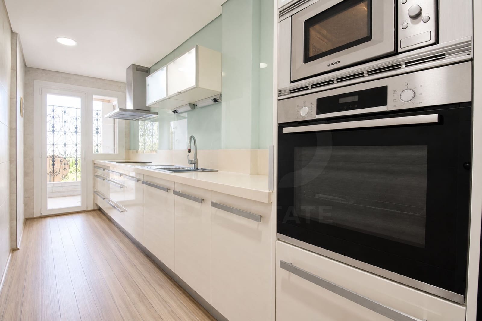 2 Zimmer Apartment zu verkaufen in Marbella mit Garage - 585.000 € (Ref: 10029910)