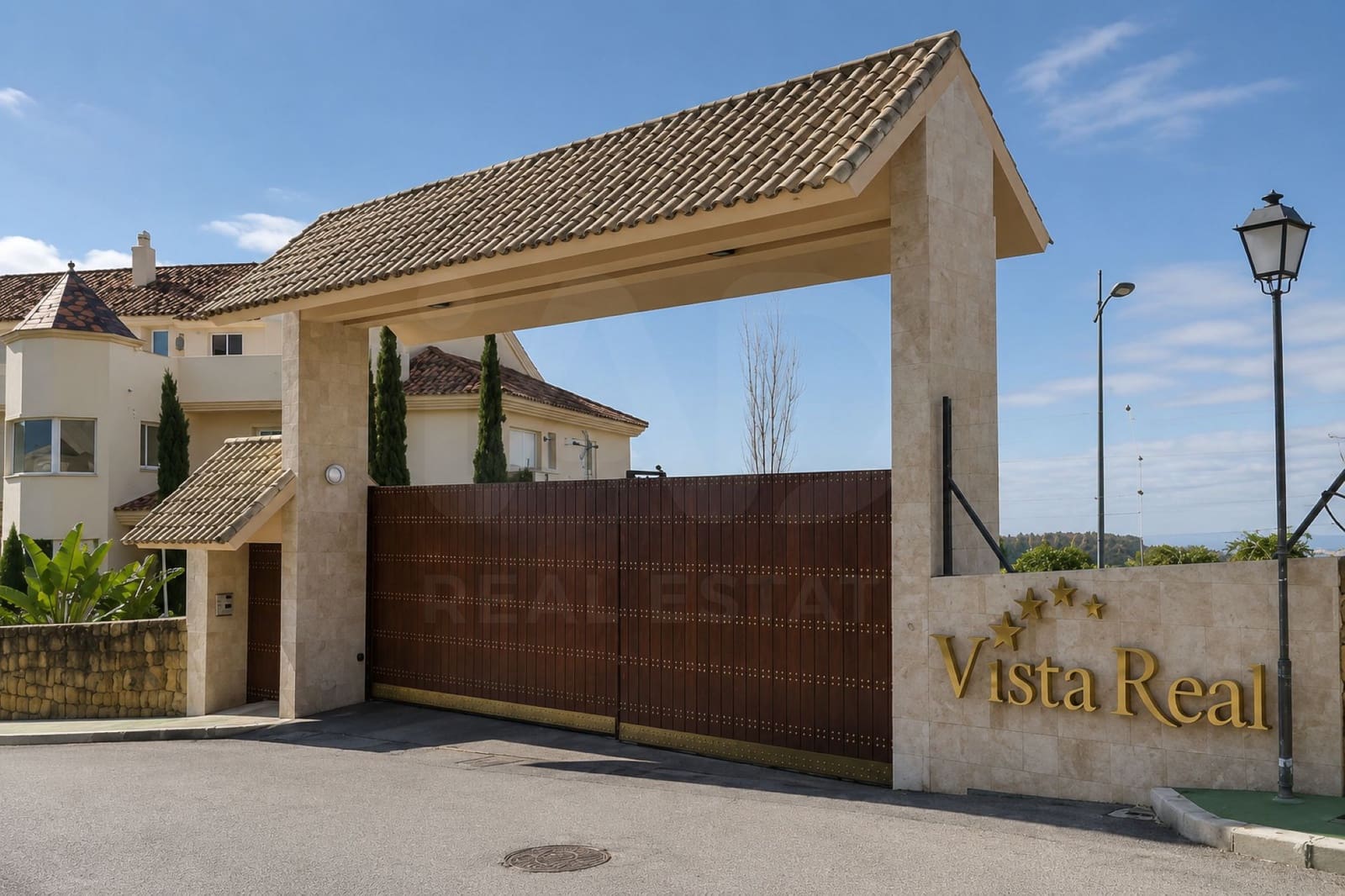 2 Zimmer Apartment zu verkaufen in Marbella mit Garage - 585.000 € (Ref: 10029910)