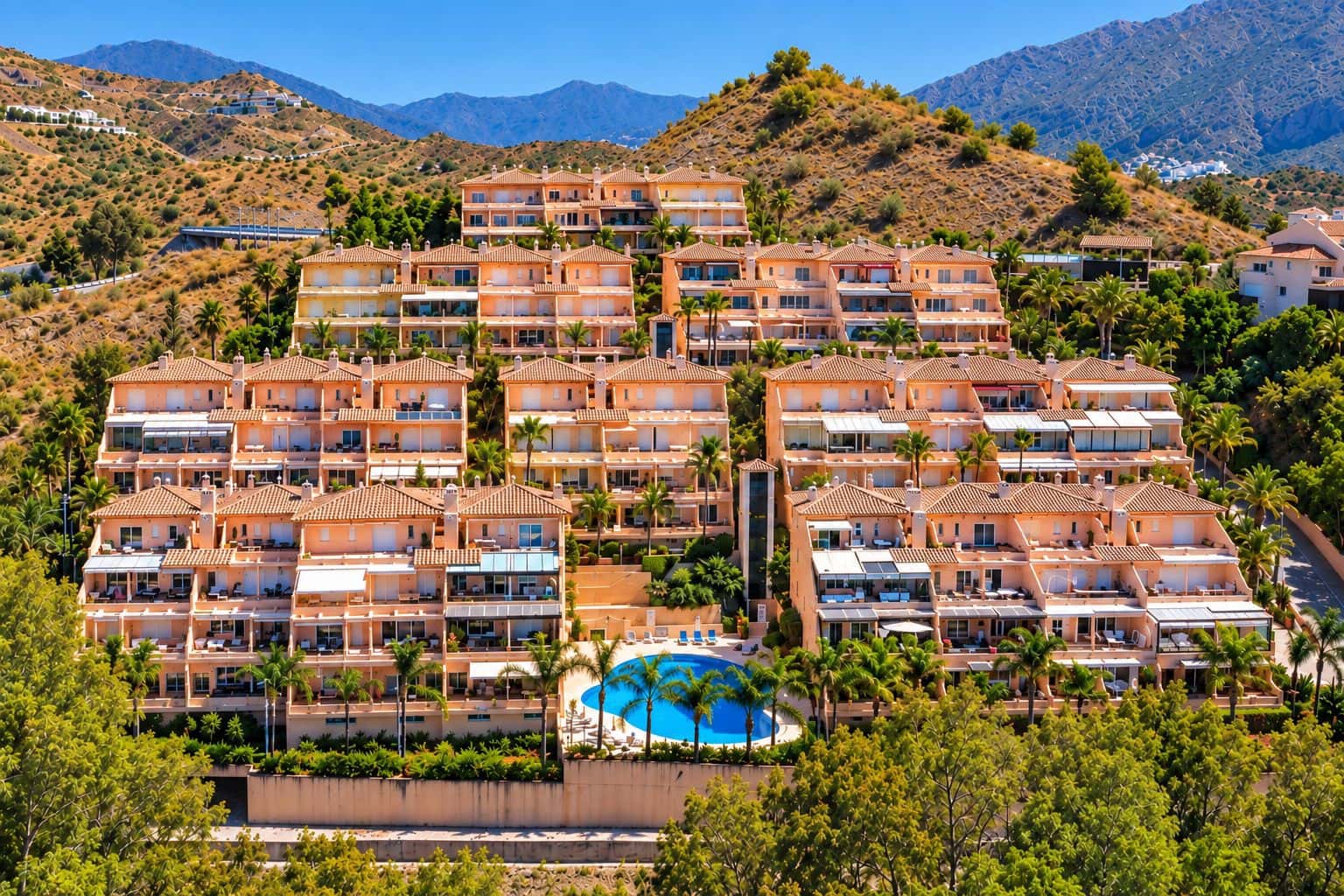 2 quarto Apartamento para venda em Marbella com piscina garagem - 585 000 € (Ref: 10029910)