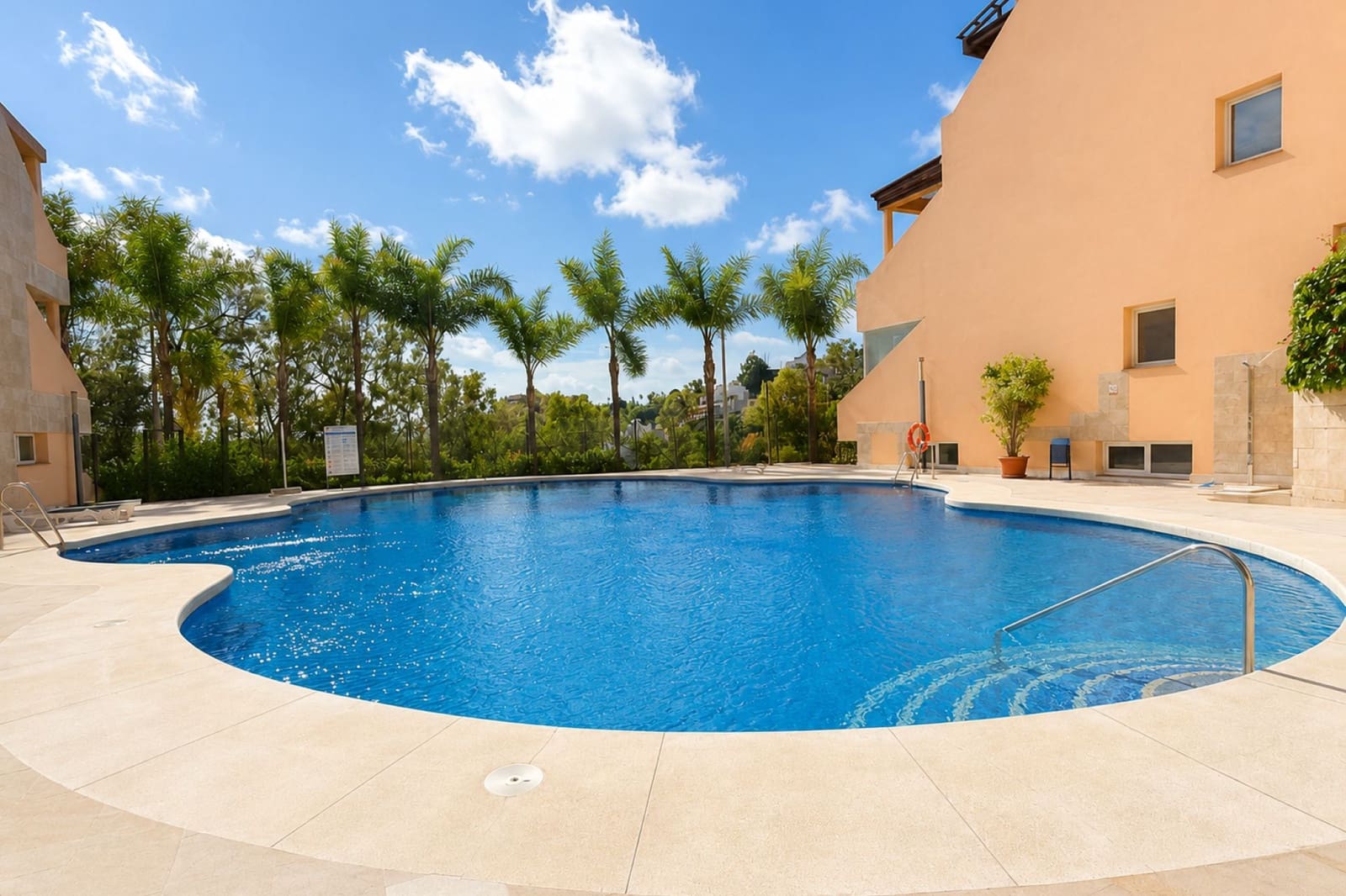 2 quarto Apartamento para venda em Marbella com piscina garagem - 585 000 € (Ref: 10029910)