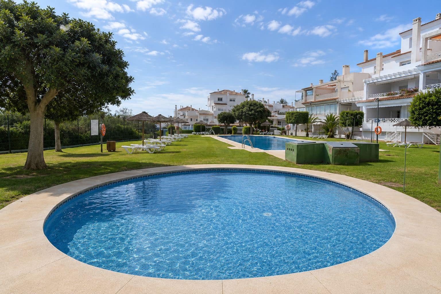 3 makuuhuone Huoneisto vuokrattavana paikassa Marbella mukana uima-altaan 
autotalli - 2 500 € (Ref: 10029911)