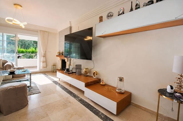 3 quarto Apartamento para arrendar em Río Real, Marbella com piscina garagem - 2 500 € (Ref: 10029911)