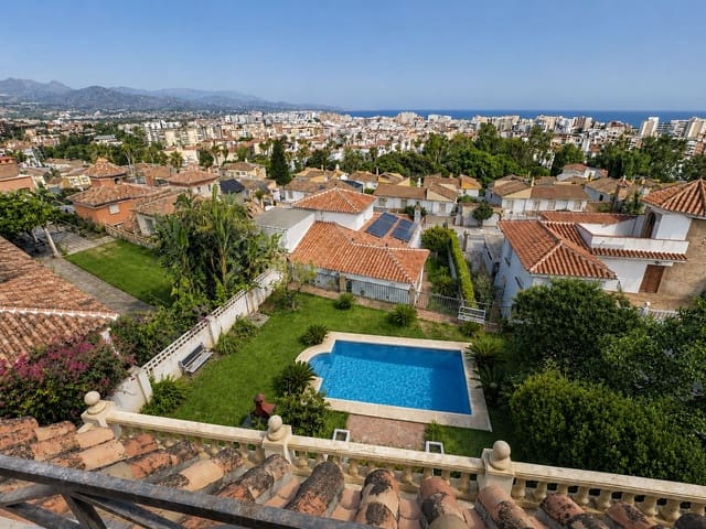4 camera da letto Villa in vendita in Vélez-Málaga con piscina garage - 699.000 € (Rif: 10029912)