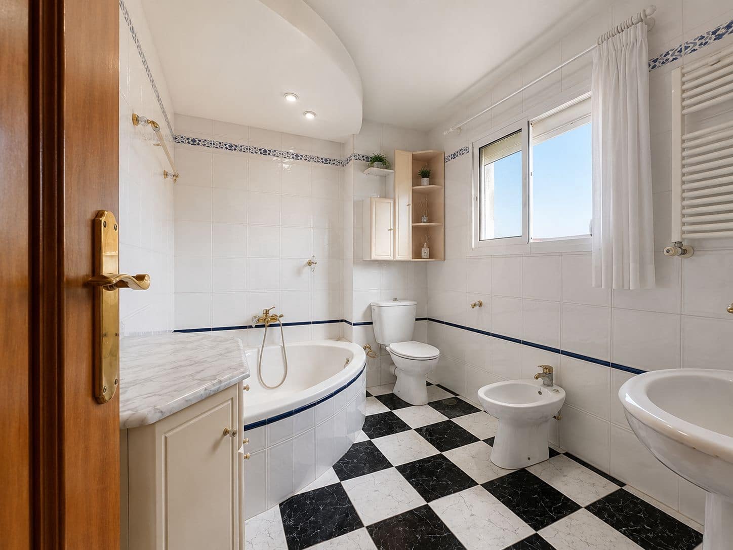 4 camera da letto Villa in vendita in Velez-Malaga con piscina garage - 699.000 € (Rif: 10029912)