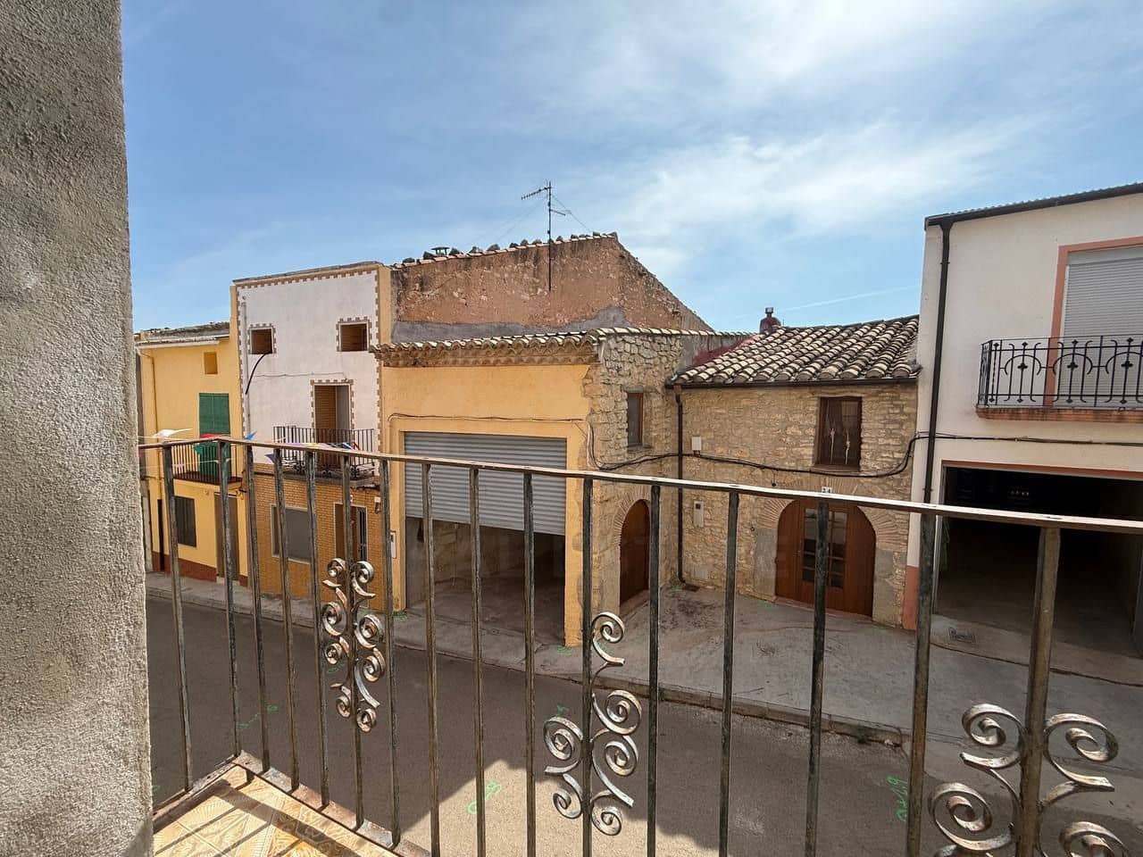 5 camera da letto Villetta a Schiera in vendita in Tirig con garage - 109.990 € (Rif: 10029915)