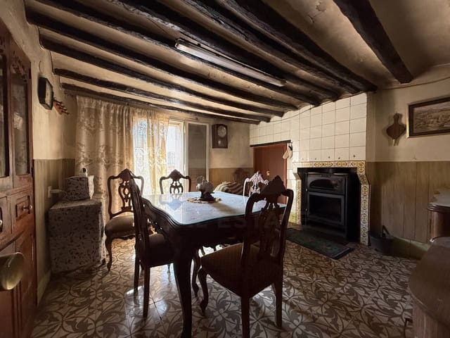 5 bedroom Terraced Villa for sale in Tírig with garage - € 109,990 (Ref: 10029915)