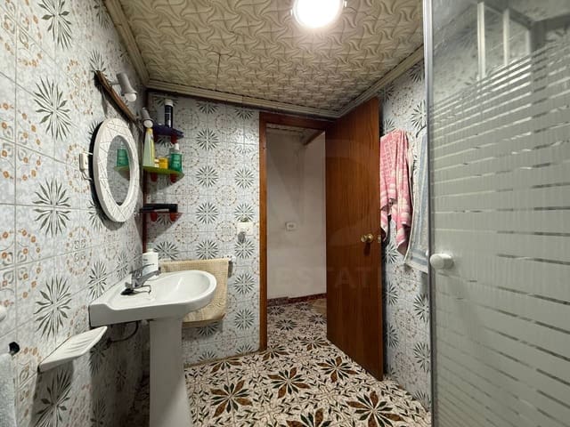 5 bedroom Terraced Villa for sale in Tírig with garage - € 109,990 (Ref: 10029915)
